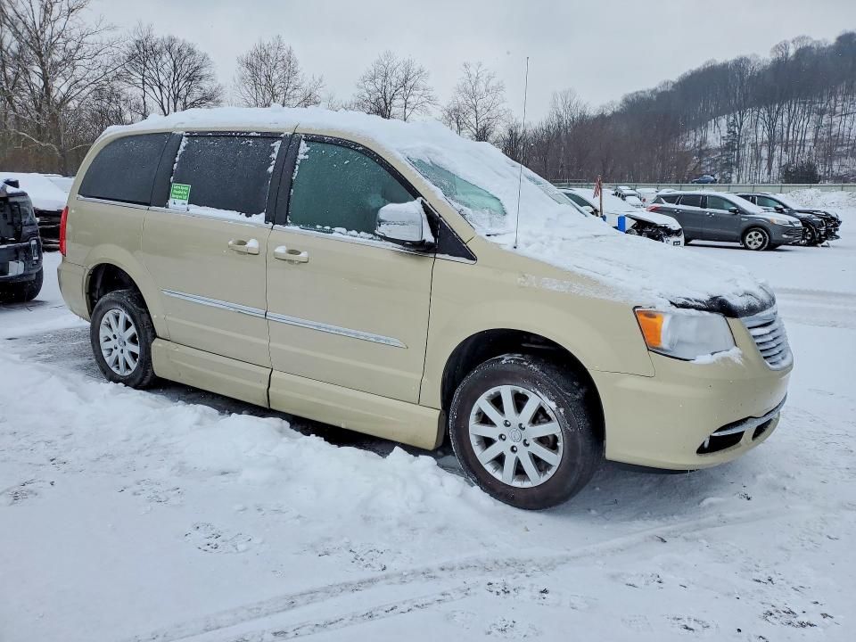 2011 Chrysler Town & Country Touring l