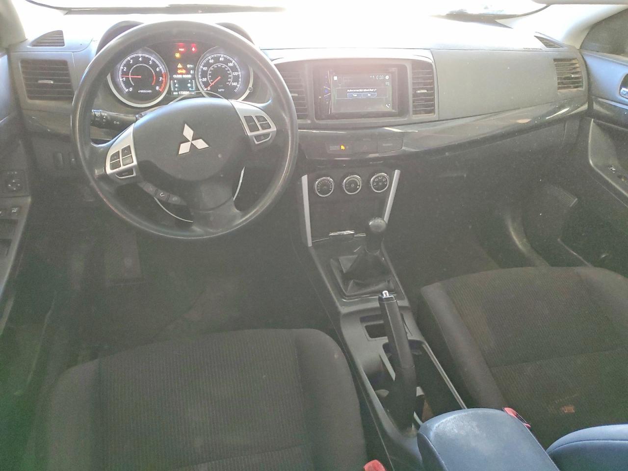 2016 Mitsubishi Lancer es