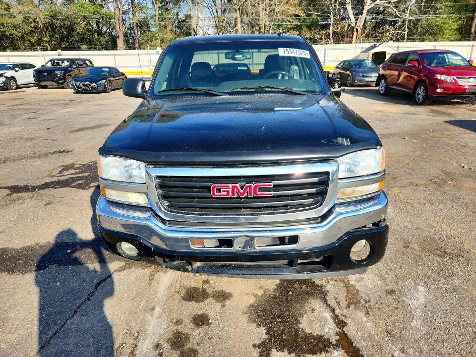 2005 GMC New Sierra C1500