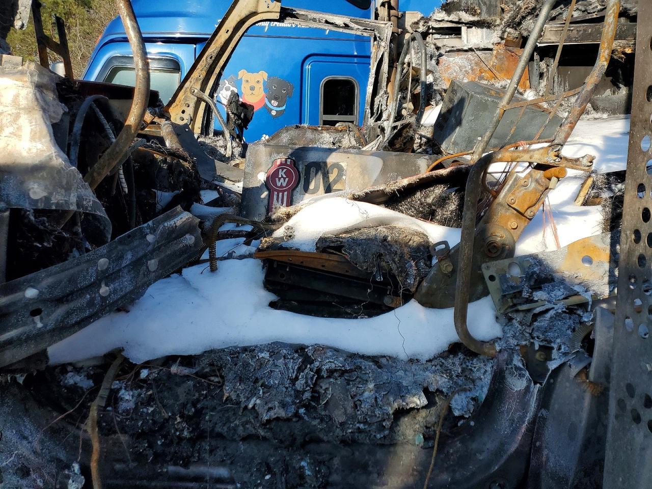 2023 Kenworth Construction W990