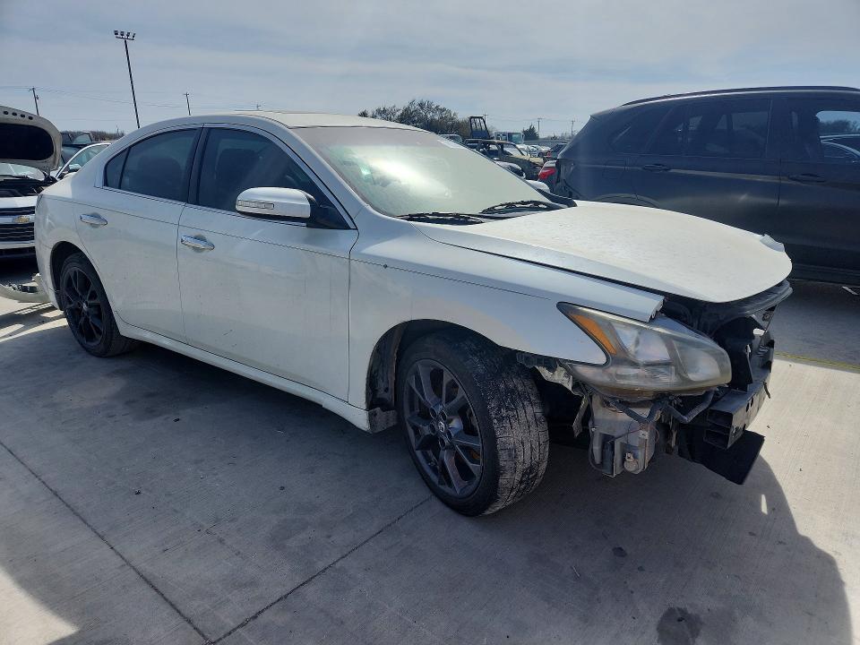 2014 Nissan Maxima