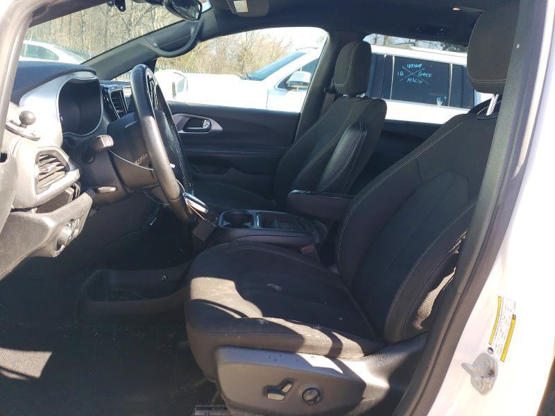 2022 Chrysler Pacifica Touring