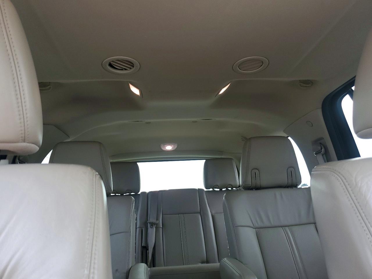 2016 Lincoln Navigator Select