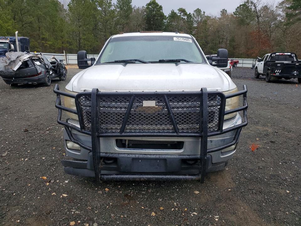 2011 Chevrolet Silverado K3500 LT