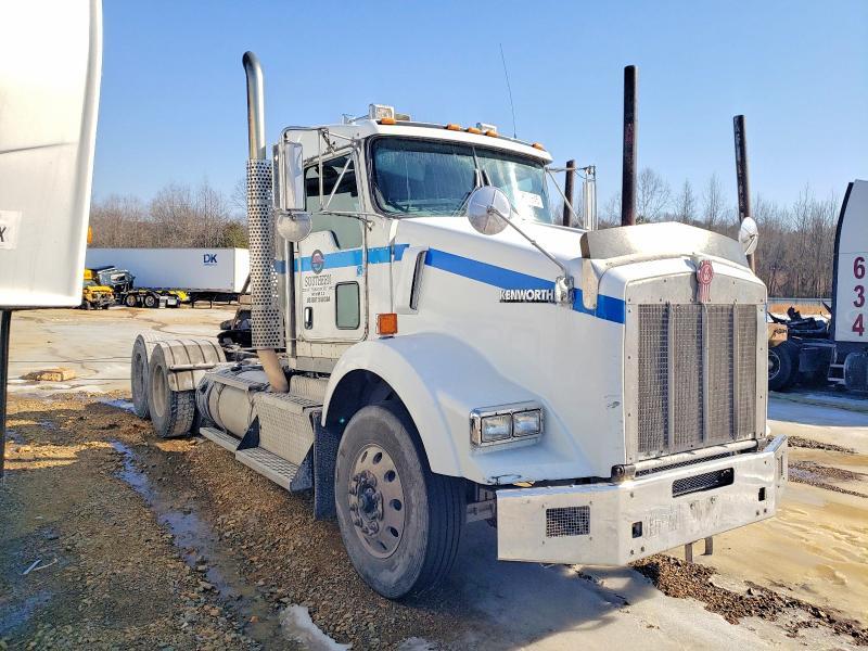 2015 Kenworth T880 Semi Truck
