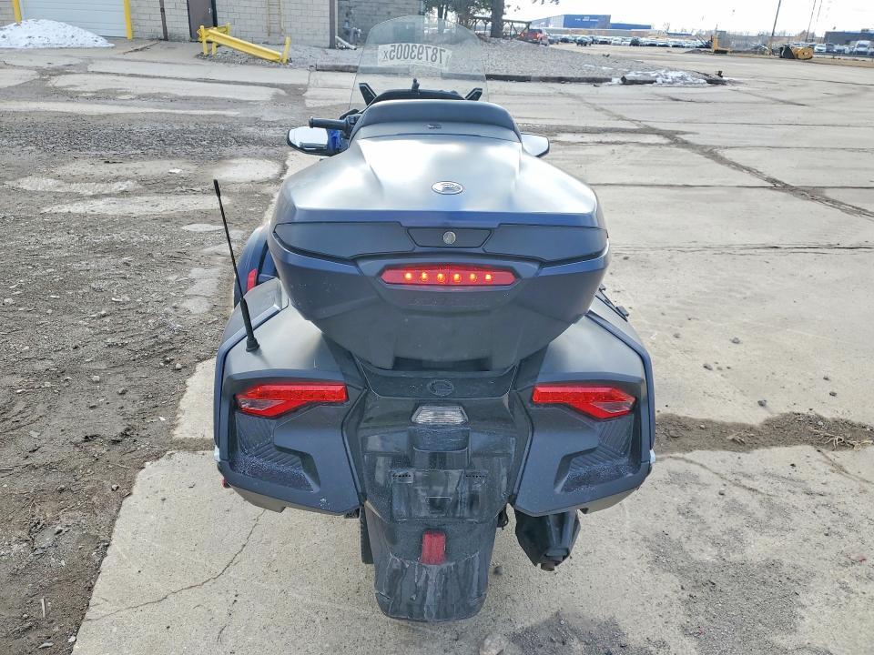 2022 Can-Am Spyder Roadster RT