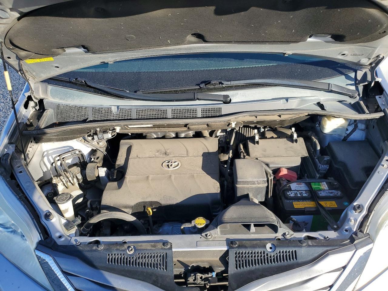 2011 Toyota Sienna xle