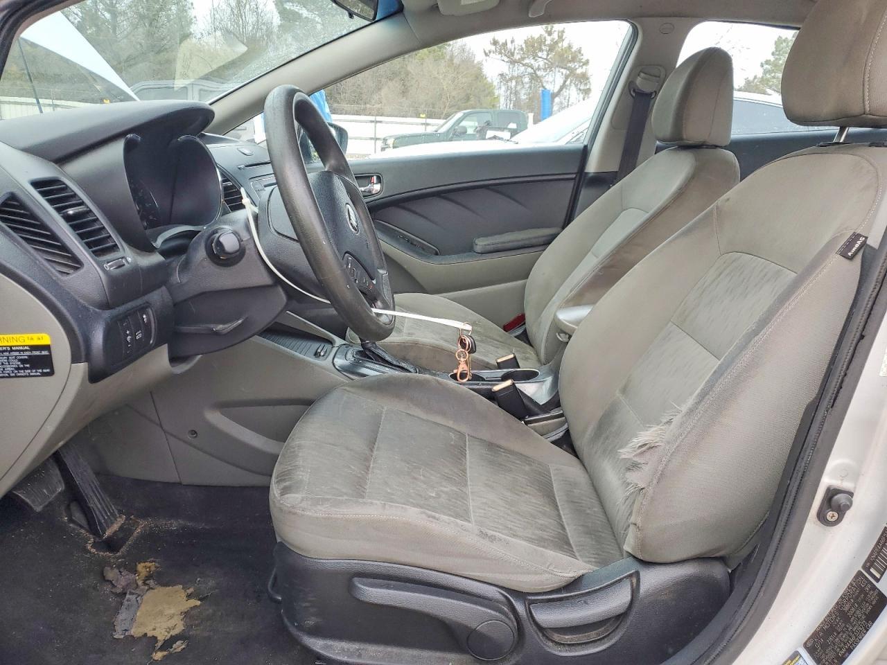 2015 KIA Forte lx