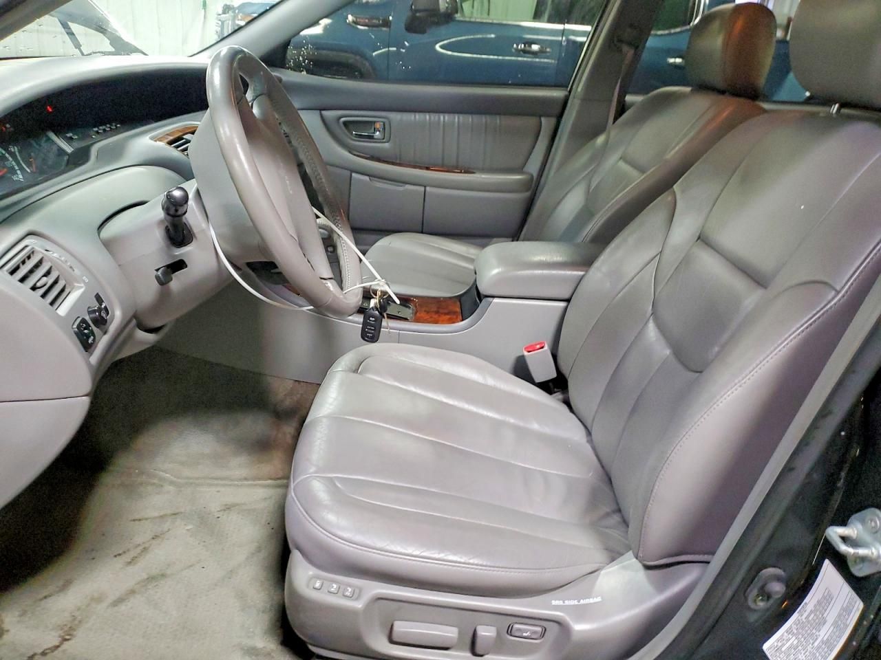 2001 Toyota Avalon xl