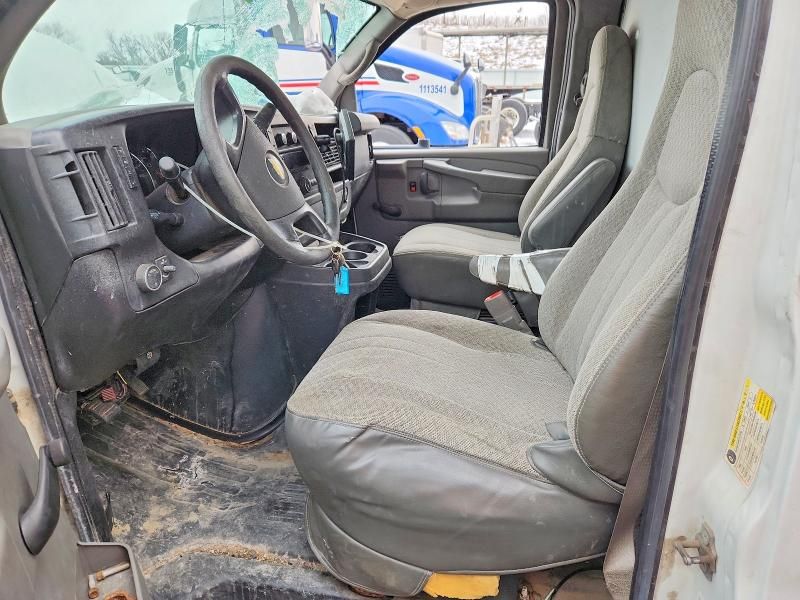 2012 Chevrolet Express box Truck