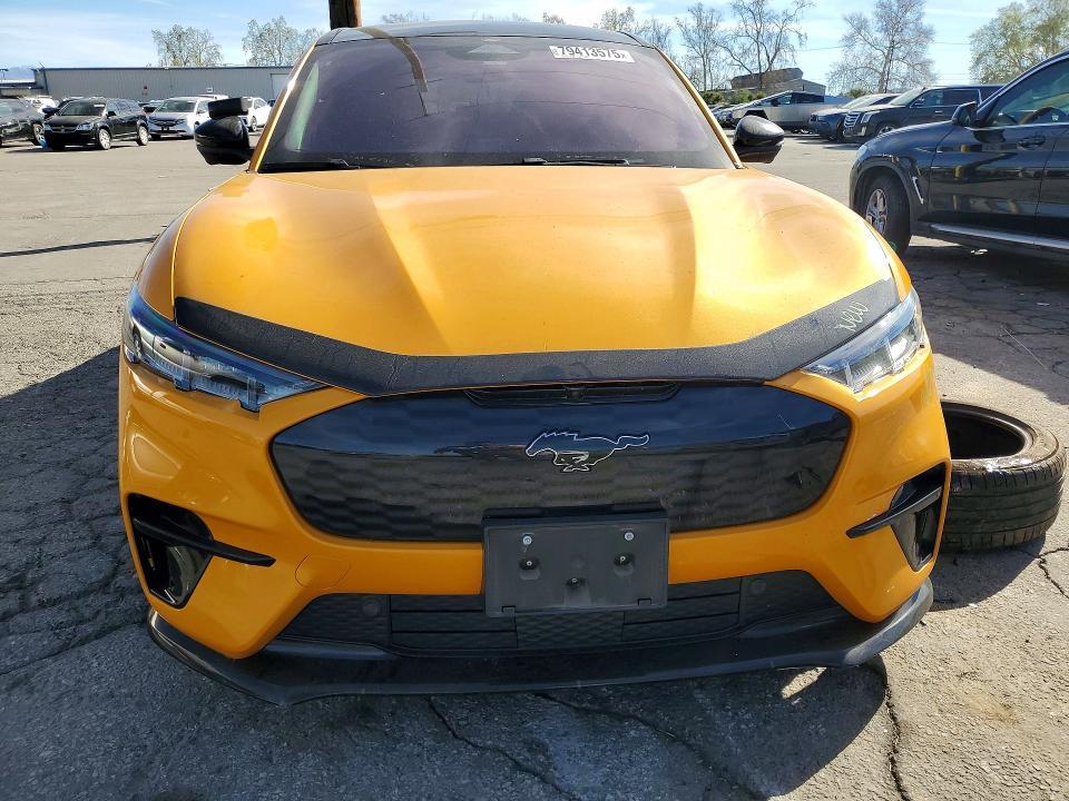 2022 Ford Mustang Mach-e gt