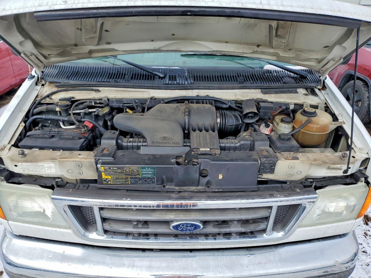 2005 Ford Econoline E350 Super Duty Cutaway Van