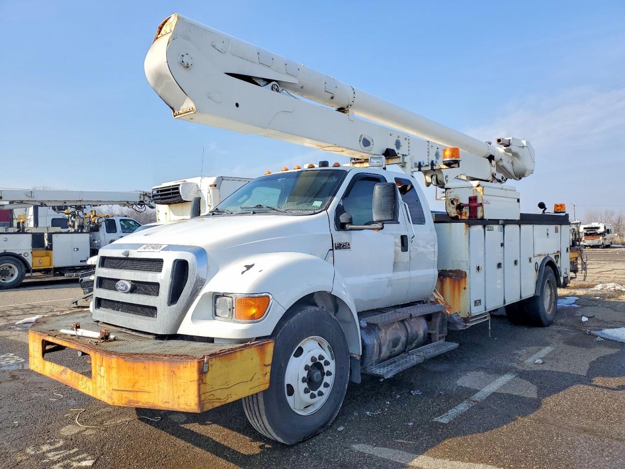 2011 Ford F750 Super Duty Bucket Truck