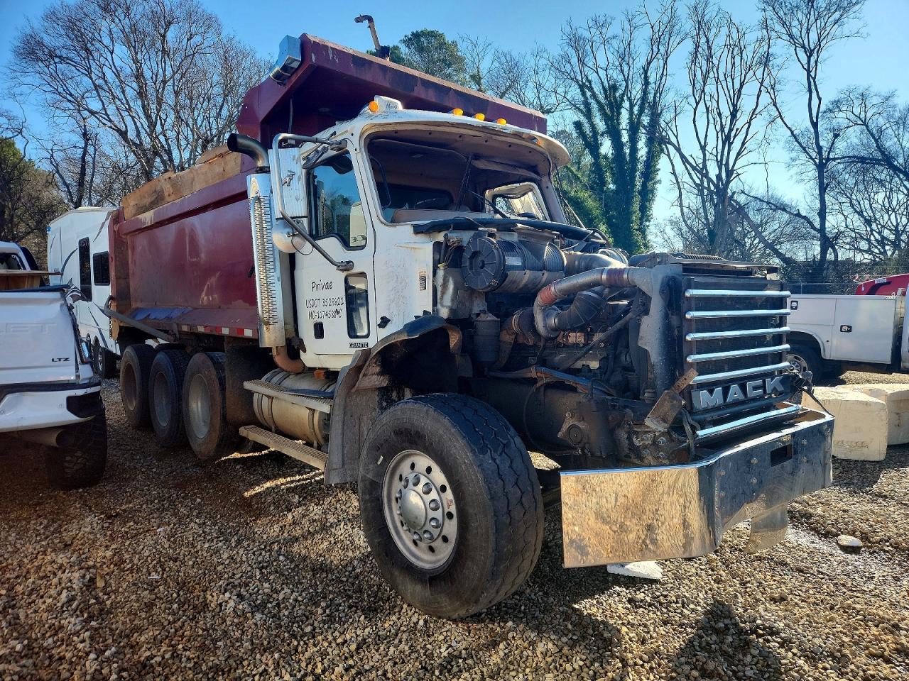 2006 Mack 700 CT700-Dump Truck