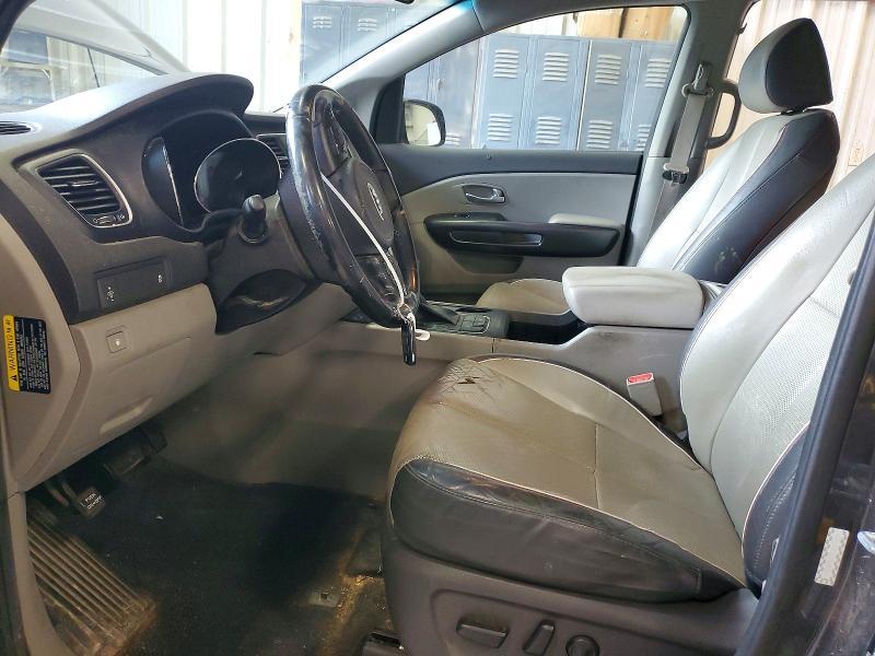2017 KIA Sedona lx