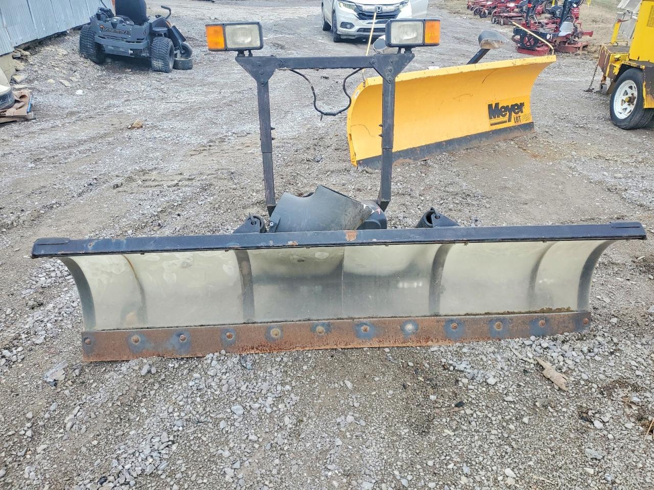 2010 Unknown 2010 Snow Plow
