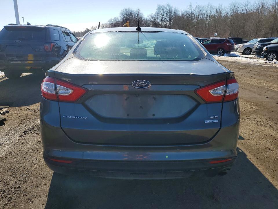 2015 Ford Fusion se