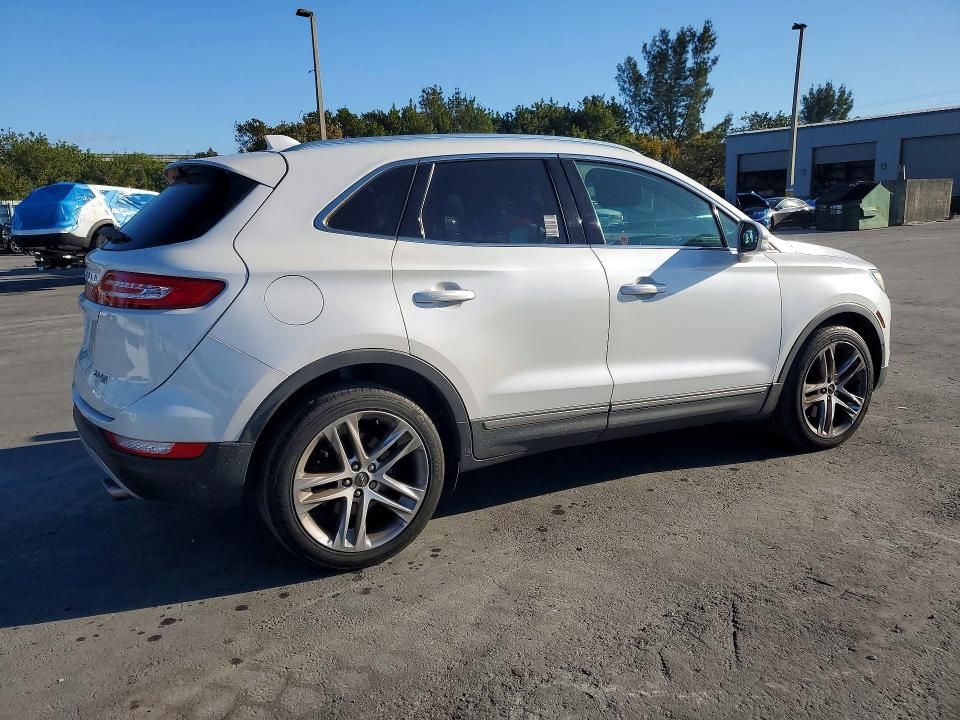 2015 Lincoln Townhouse MKC