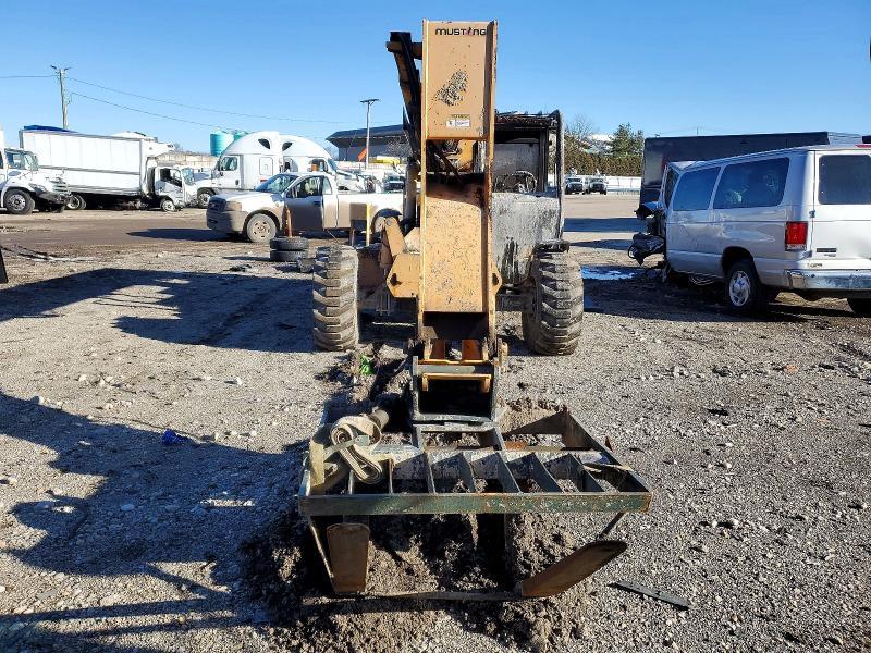 2000 Other Snow Mobiles 2000 Othe Lift