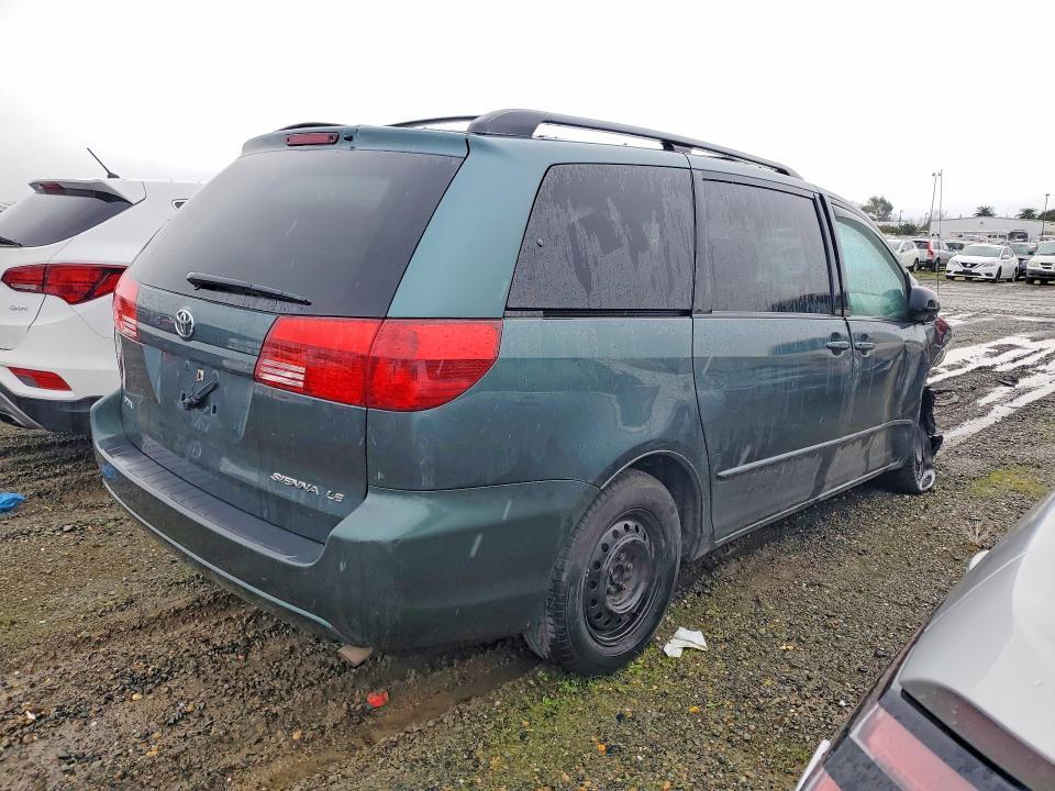 2004 Toyota Sienna ce