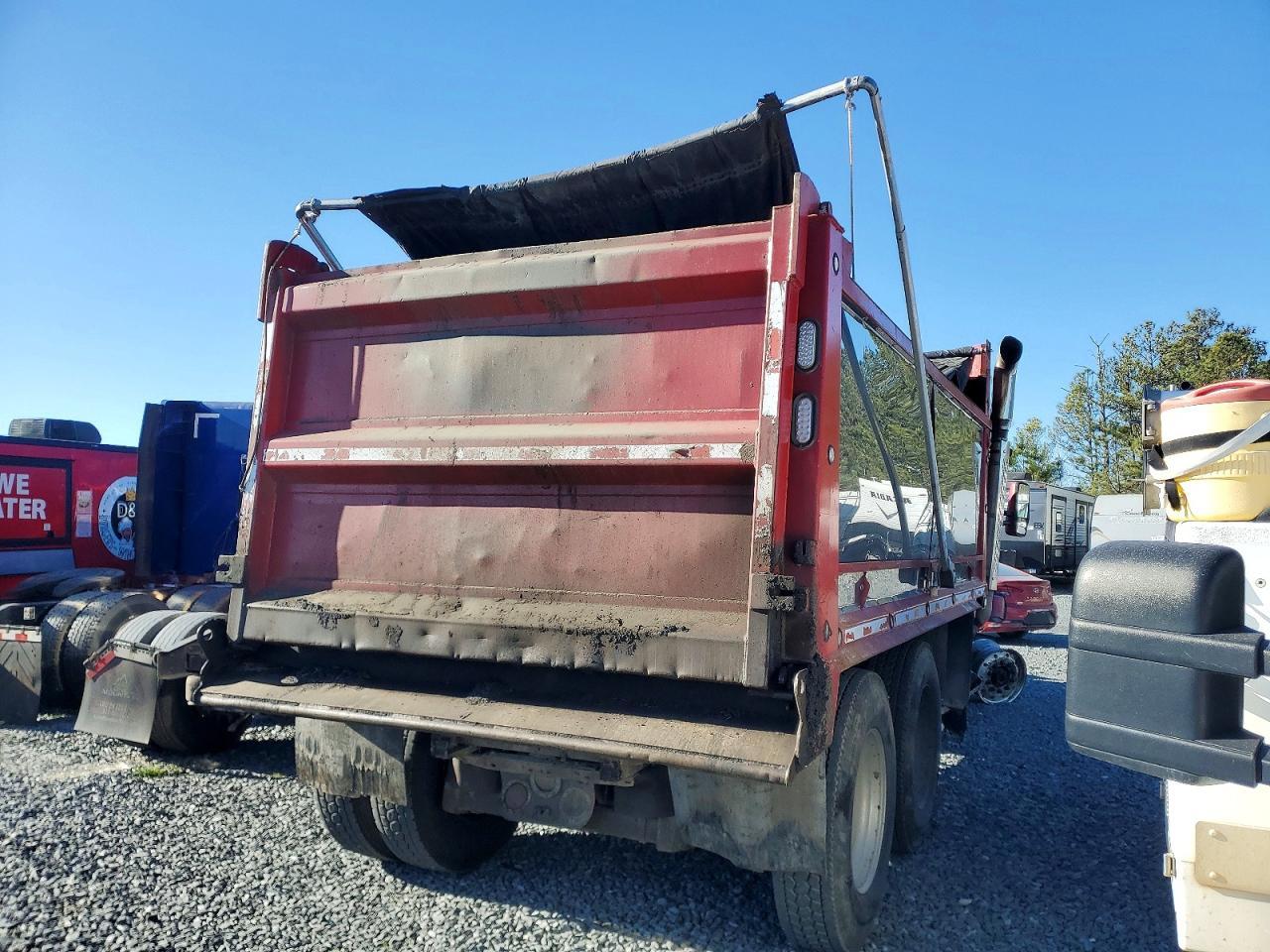 2015 Kenworth T880 Dump Truck