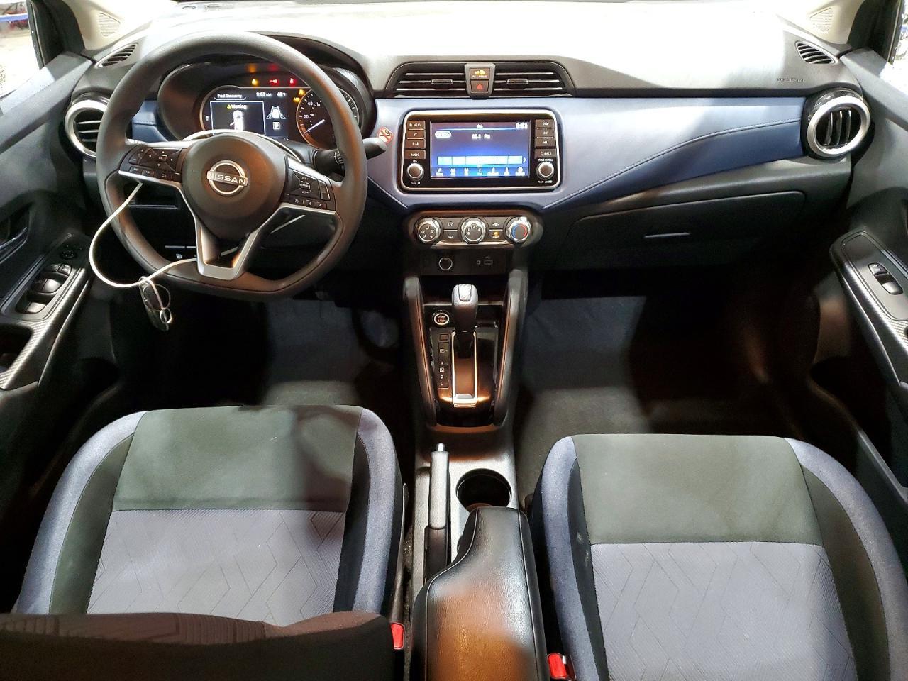2025 Nissan Versa sv