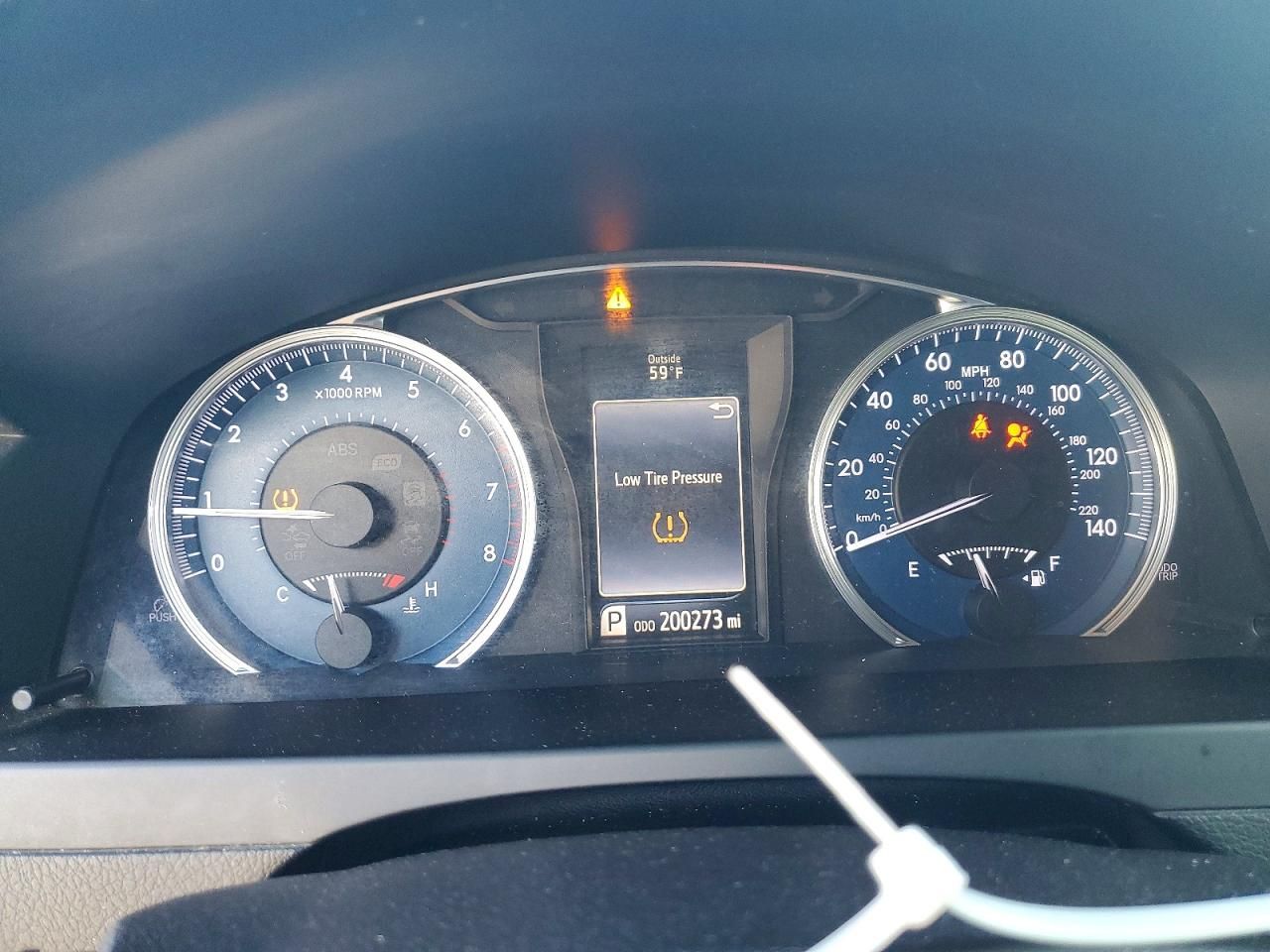 2016 Toyota Camry le