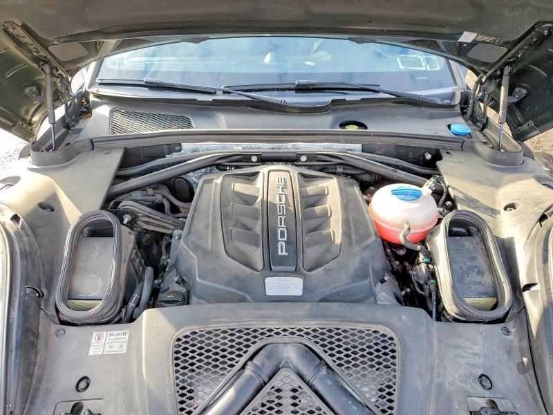 2015 Porsche Macan s