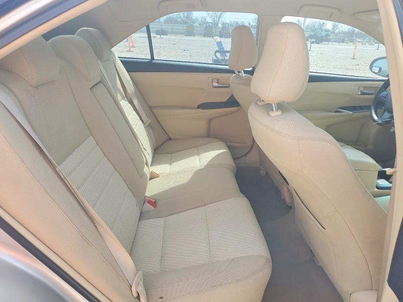 2015 Toyota Camry le