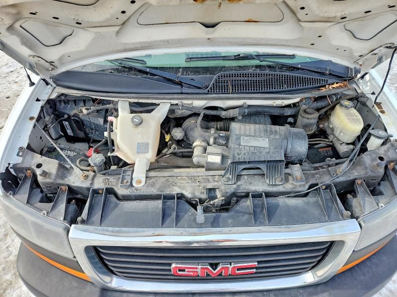 2016 GMC Savana G2500 Utility / Service van