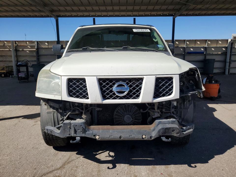 2005 Niss Titan