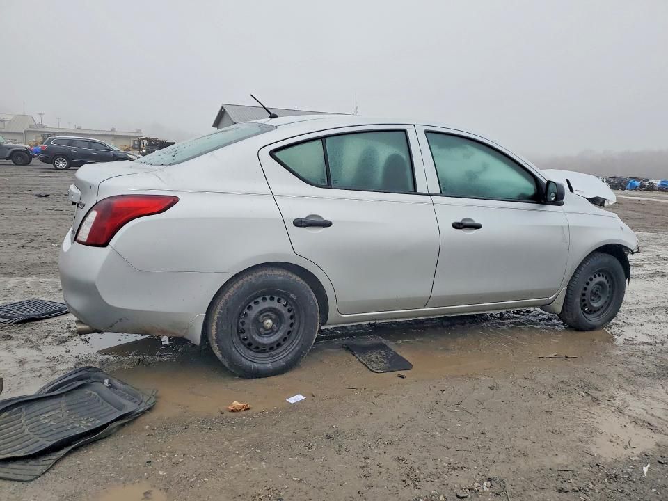 2014 Nissan Versa s