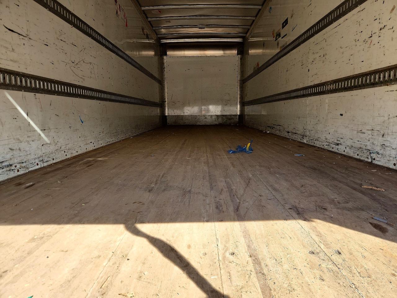 2020 Freigliner 2020 Freightliner Business Class M2 BOX Truck