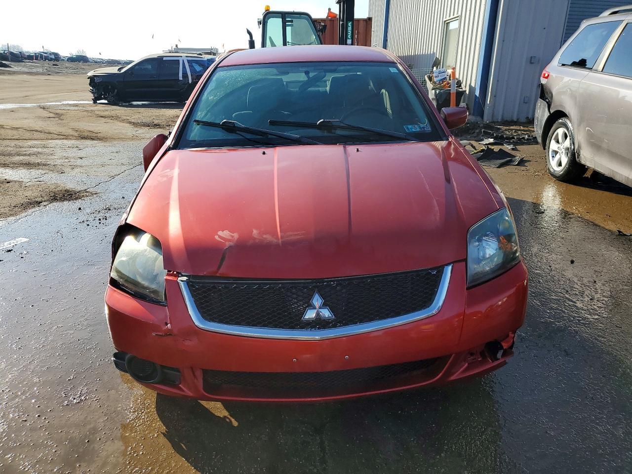 2011 Mitsubishi Galant fe