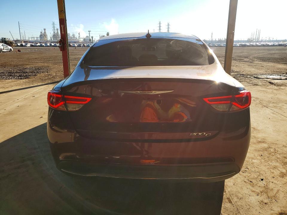 2016 Chrysler 200 c