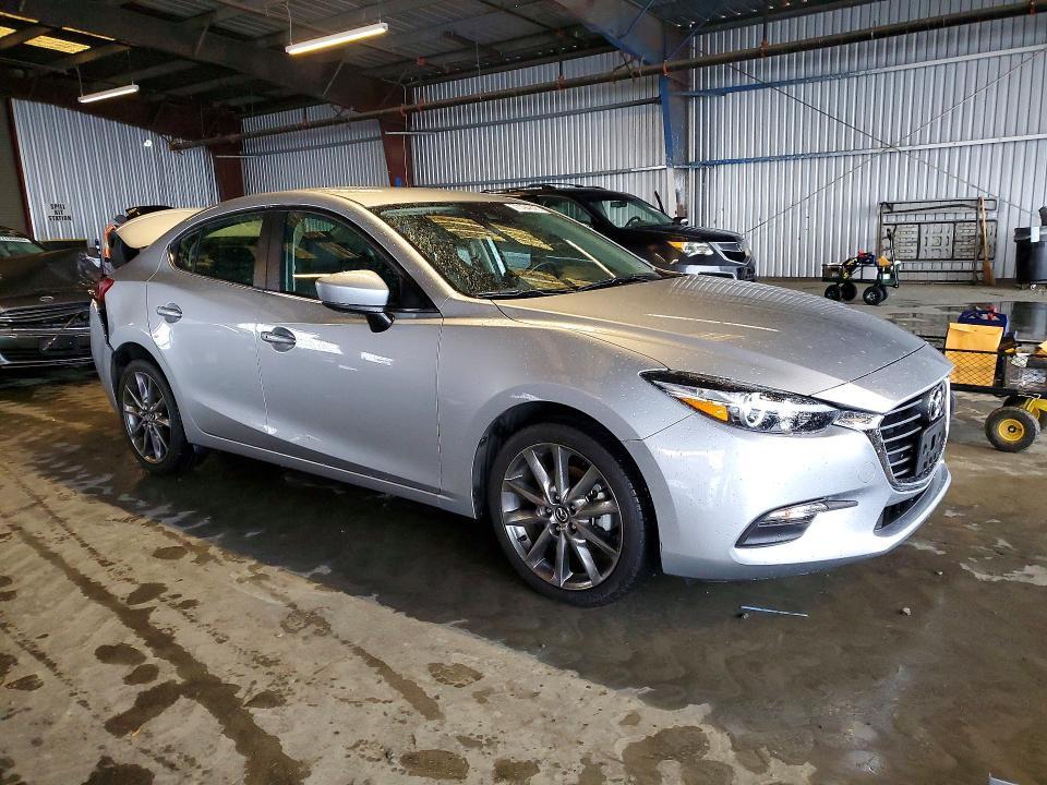 2018 Mazda 3 Touring