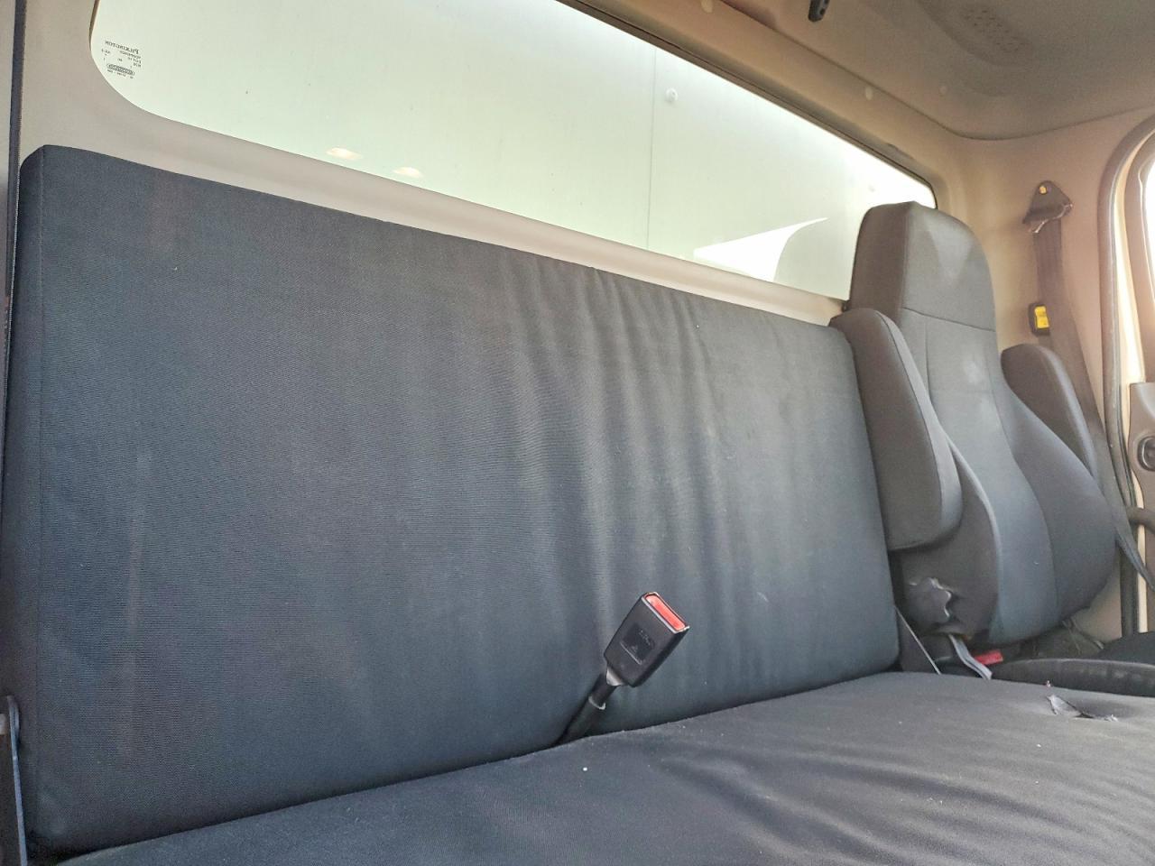 2019 Freightliner Business Class M2 box Truck