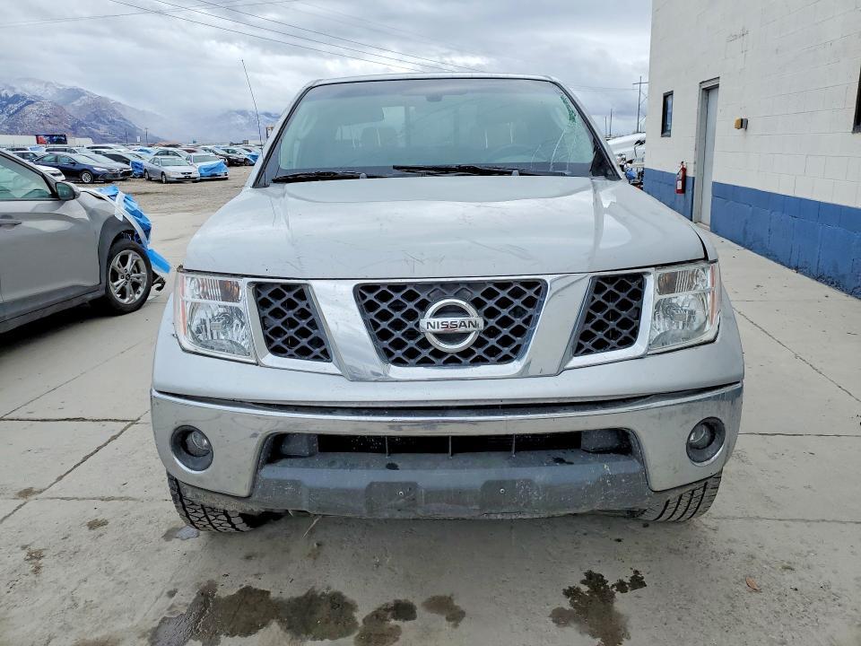 2006 Nissan Frontier King cab le