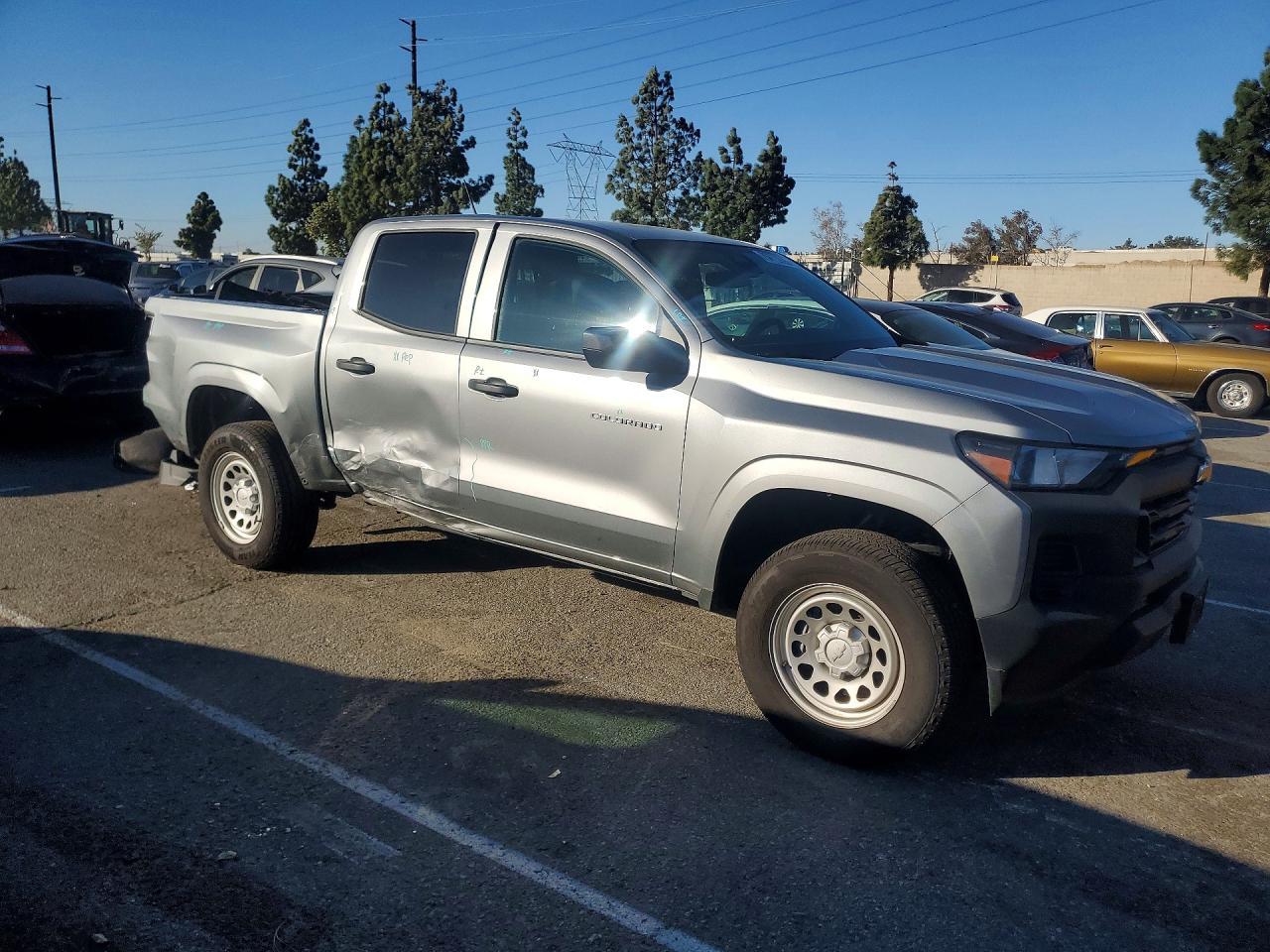 2025 Chev Colorado