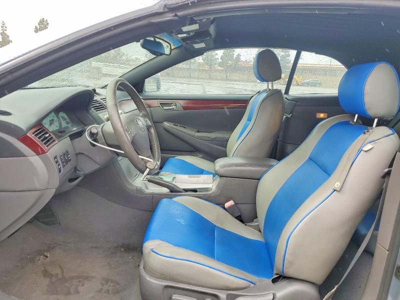 2004 Toyota Camry Solara se