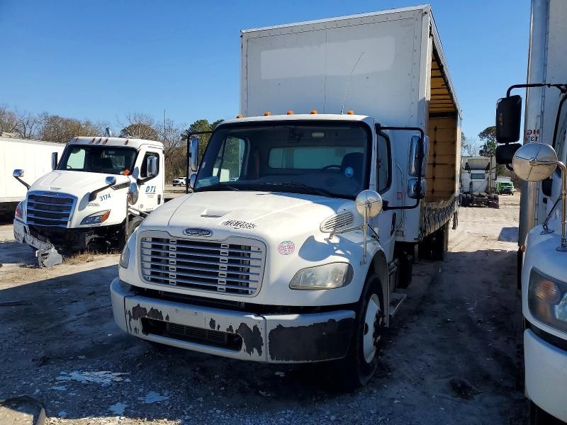 2016 Freightliner Business Class M2 BOX Truck