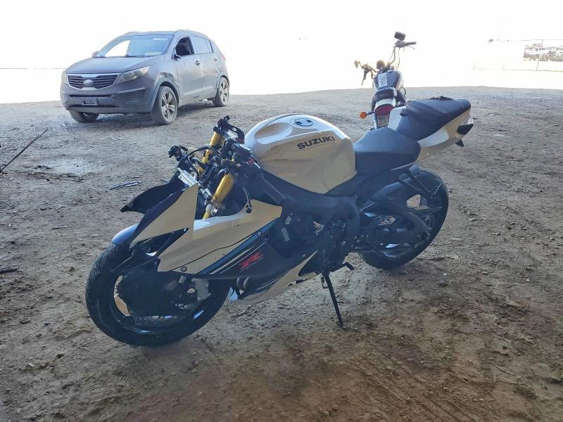 2023 Suzuki GSX-R750