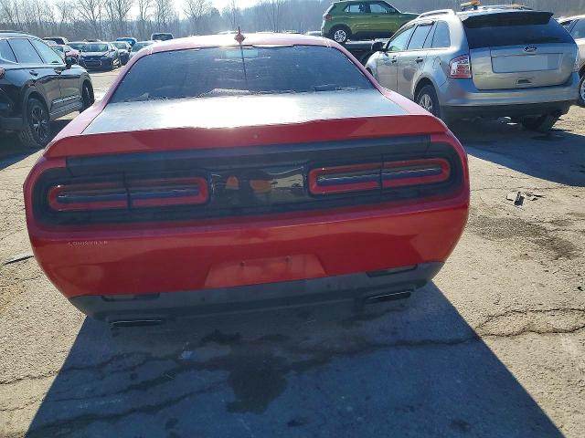 2015 Dodge Challenger sxt Plus