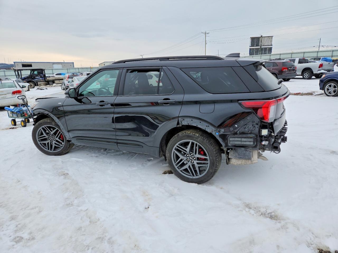 2025 Ford Explorer St-line