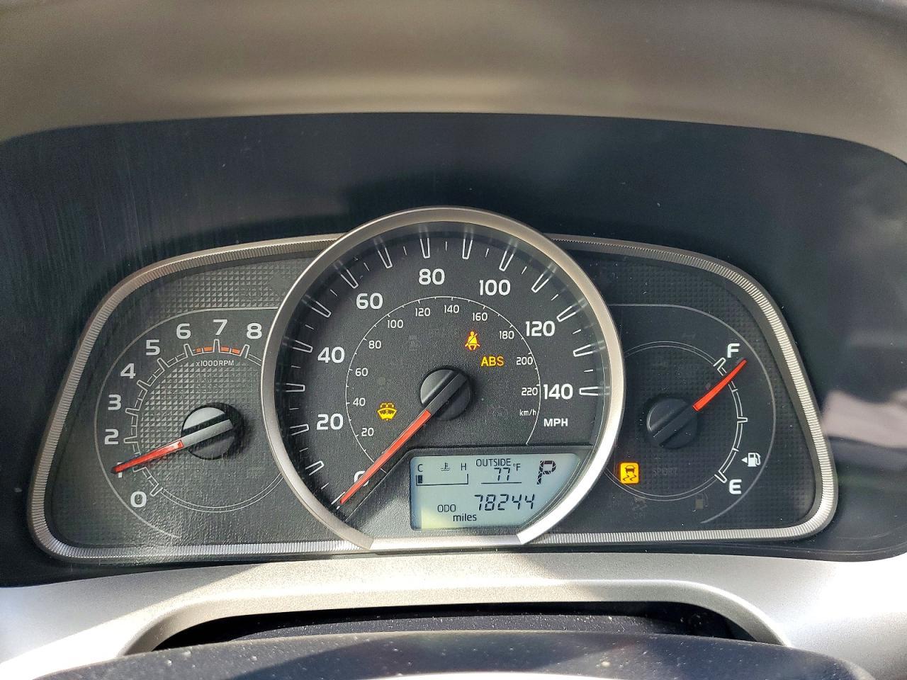 2013 Toyota Rav4 le