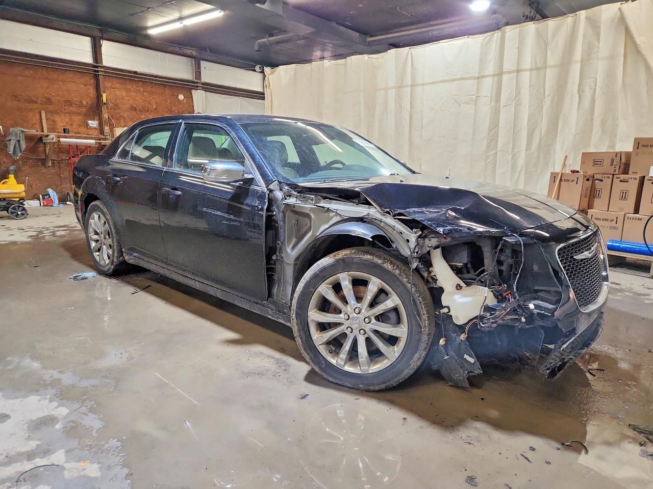 2016 Chrysler 300 Limited