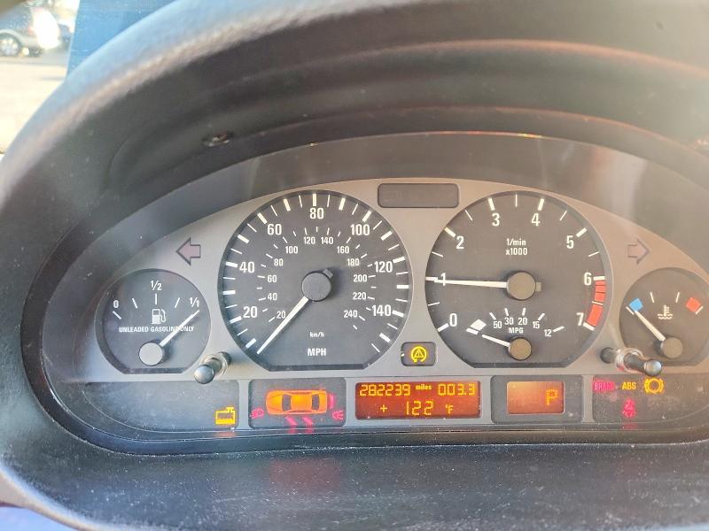2003 BMW 325 xit