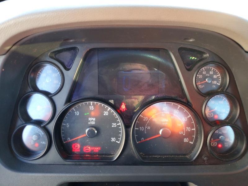 2018 Peterbilt 579 Semi Truck