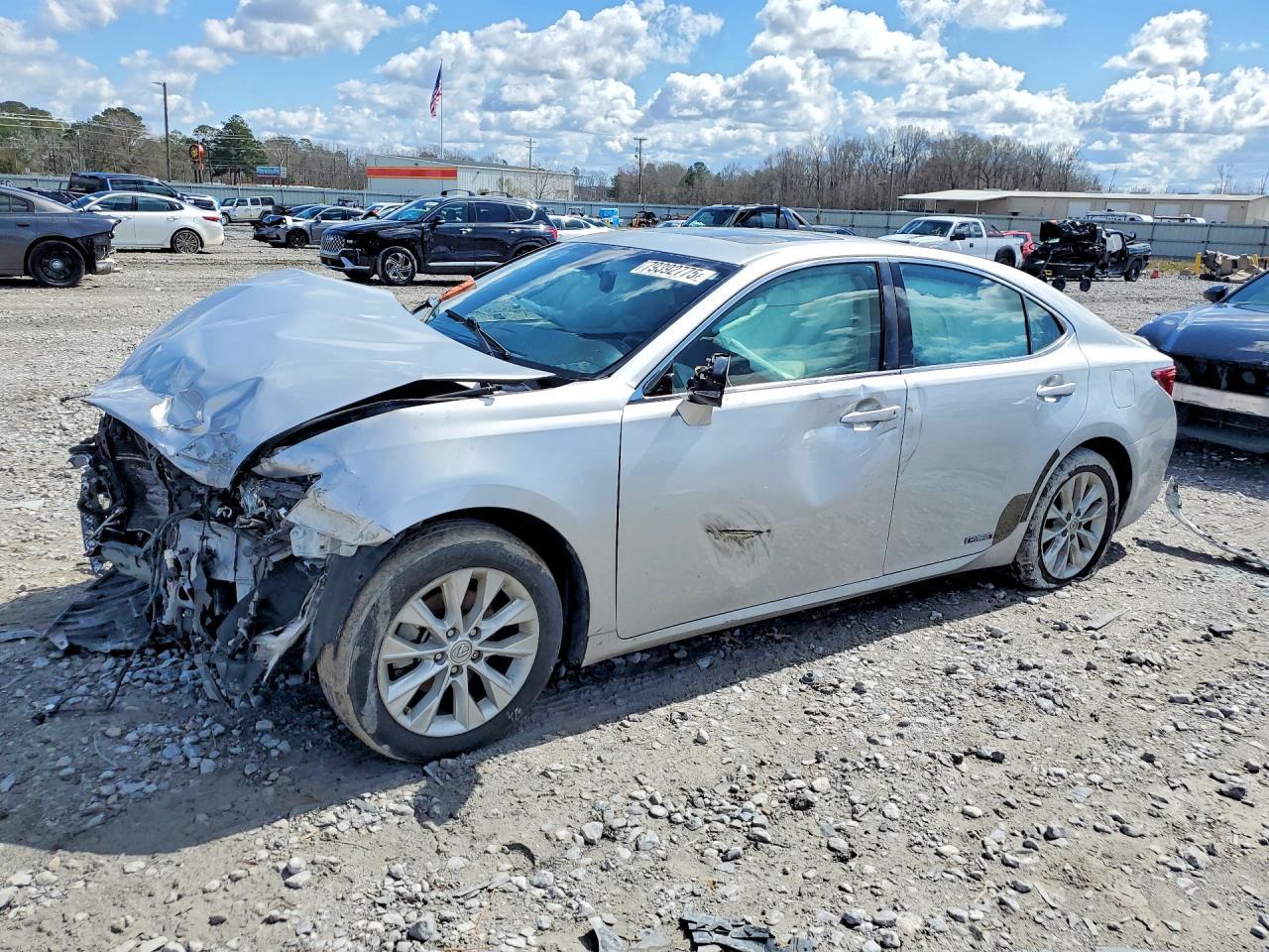 2013 Lexus Es 300h Base