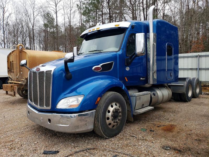 2020 Peterbilt 579 Semi Truck